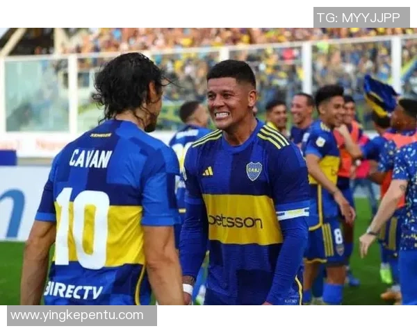 友谊赛精彩对决本菲卡与巴黎圣日耳曼战成平局引发全场热烈反响