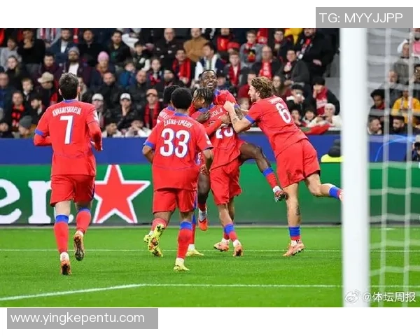 意甲激战巴黎圣日耳曼逆转曼联上演惊心动魄的三球大战与十大精彩进球回顾