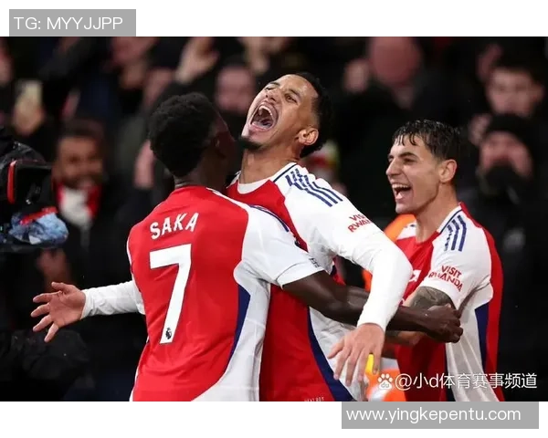 英超焦点战阿森纳大胜那不勒斯争议判罚引发全场热议 英超焦点战阿森纳大胜那不勒斯争议判罚引发全场热议