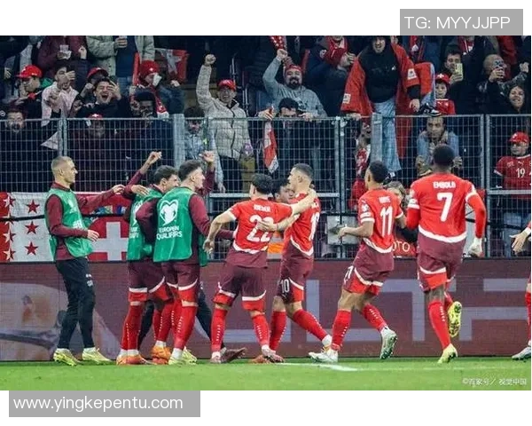 意甲焦点战曼联与多特蒙德鏖战至平局战术解析引发热议 意甲焦点战曼联与多特蒙德鏖战至平局战术解析引发热议