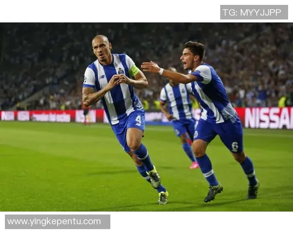 德甲激战莱比锡狂胜波尔图五球横扫全场引发热议