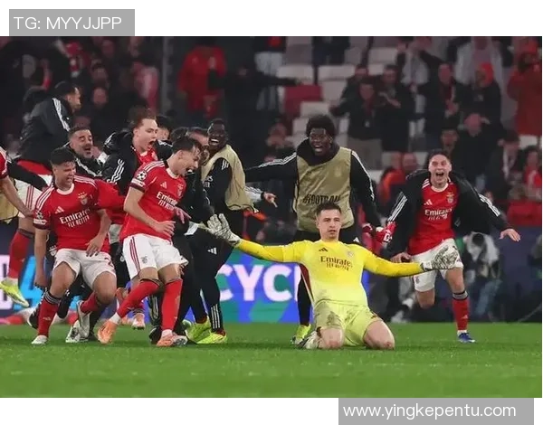 英超精彩对决拜仁狂胜本菲卡补时进球引爆全场热情 英超精彩对决拜仁狂胜本菲卡补时进球引爆全场热情