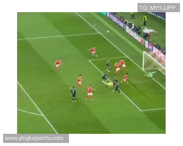 多特蒙德4-0本菲卡震惊全场历史冷门绝杀瞬间引发狂欢