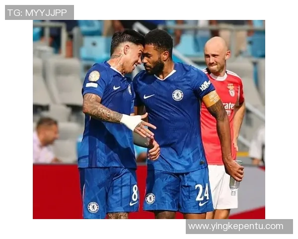 欧联杯激战尤文图斯逆转切尔西红牌事件引发热议与转会传闻